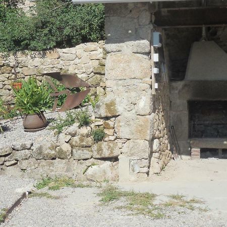 Gite De Carbonies Saint-Félix-de-Lunel Buitenkant foto