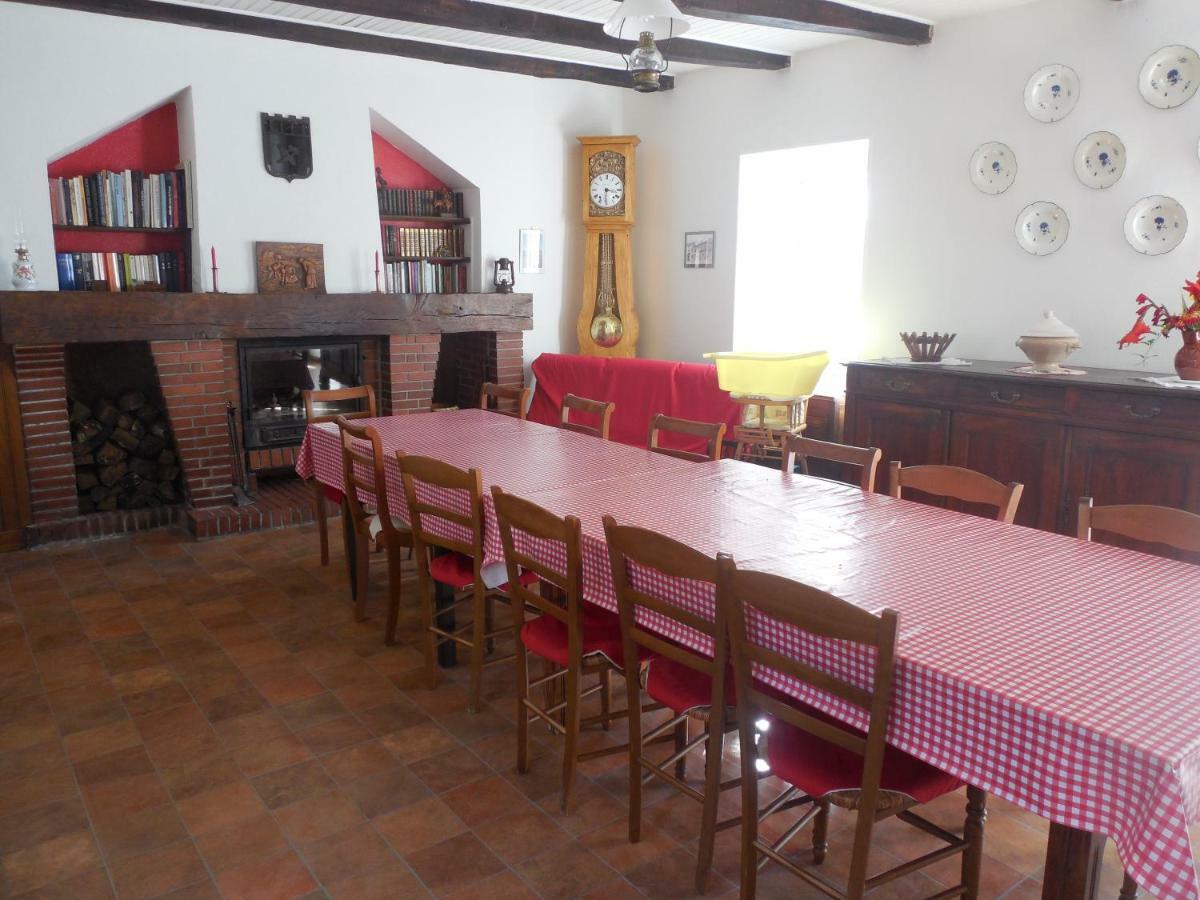 Gite De Carbonies Saint-Félix-de-Lunel Buitenkant foto